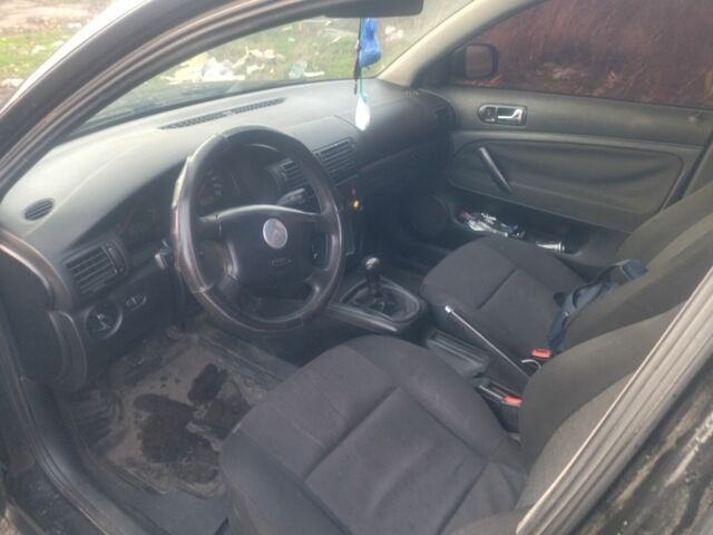 Черный Фольксваген Другая, объемом двигателя 1.9 л и пробегом 340 тыс. км за 3800 $, фото 4 на Automoto.ua