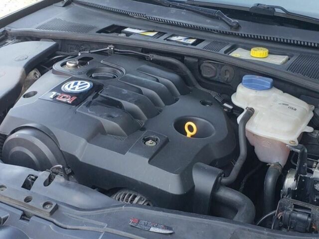 Черный Фольксваген Другая, объемом двигателя 0 л и пробегом 360 тыс. км за 2000 $, фото 1 на Automoto.ua