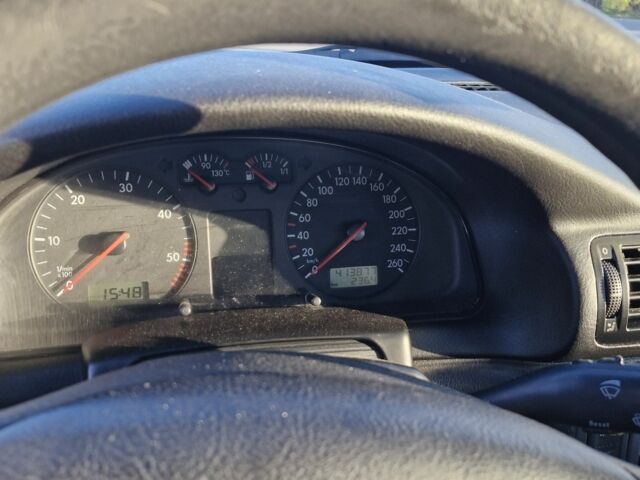 Черный Фольксваген Другая, объемом двигателя 1.9 л и пробегом 412 тыс. км за 1850 $, фото 4 на Automoto.ua