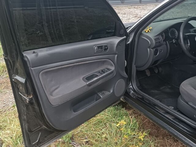 Черный Фольксваген Другая, объемом двигателя 2 л и пробегом 180 тыс. км за 1100 $, фото 20 на Automoto.ua