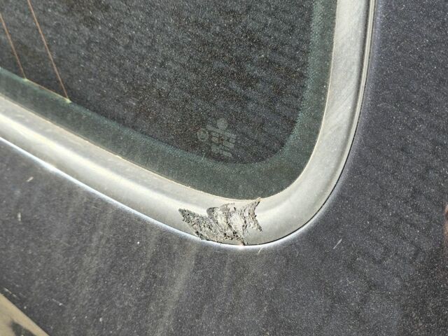 Черный Фольксваген Другая, объемом двигателя 2 л и пробегом 270 тыс. км за 5700 $, фото 12 на Automoto.ua