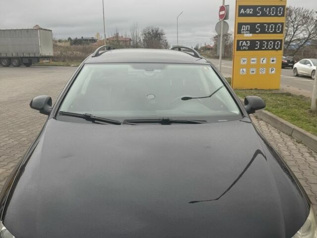 Черный Фольксваген Другая, объемом двигателя 2 л и пробегом 300 тыс. км за 7500 $, фото 1 на Automoto.ua