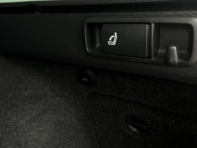 Черный Фольксваген Другая, объемом двигателя 1.6 л и пробегом 322 тыс. км за 10500 $, фото 8 на Automoto.ua