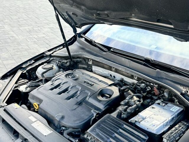 Черный Фольксваген Другая, объемом двигателя 1.6 л и пробегом 245 тыс. км за 13000 $, фото 7 на Automoto.ua