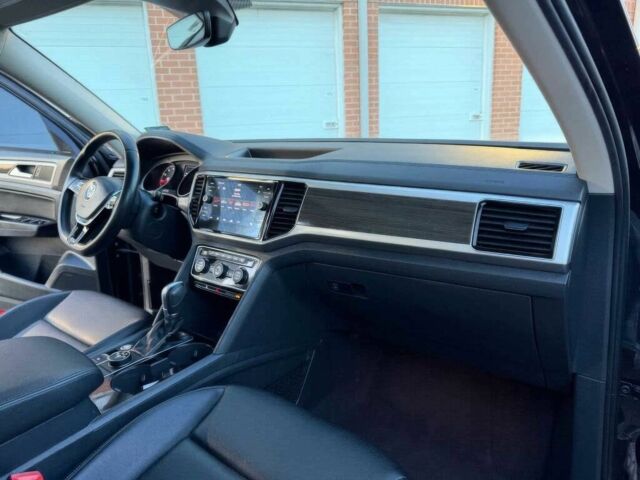 Черный Фольксваген Другая, объемом двигателя 3.6 л и пробегом 37 тыс. км за 19000 $, фото 9 на Automoto.ua