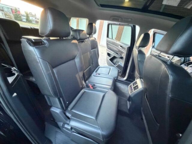 Черный Фольксваген Другая, объемом двигателя 3.6 л и пробегом 37 тыс. км за 19000 $, фото 11 на Automoto.ua