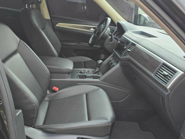 Черный Фольксваген Другая, объемом двигателя 3.6 л и пробегом 58 тыс. км за 23900 $, фото 12 на Automoto.ua