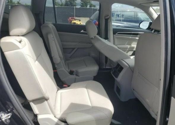 Чорний Фольксваген Інша, об'ємом двигуна 3.6 л та пробігом 150 тис. км за 17600 $, фото 11 на Automoto.ua