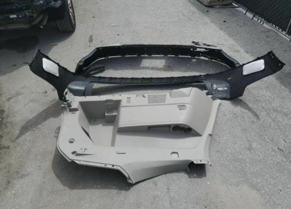 Чорний Фольксваген Інша, об'ємом двигуна 3.6 л та пробігом 150 тис. км за 17600 $, фото 9 на Automoto.ua