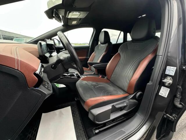 Черный Фольксваген Другая, объемом двигателя 0 л и пробегом 28 тыс. км за 16000 $, фото 7 на Automoto.ua