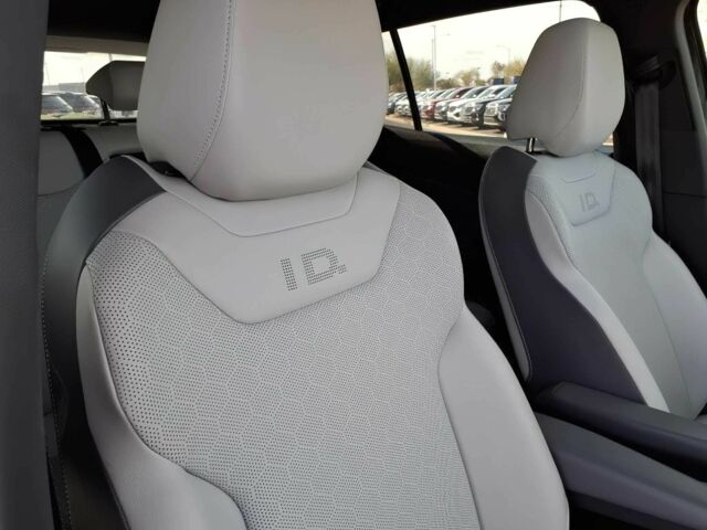 Черный Фольксваген Другая, объемом двигателя 0 л и пробегом 27 тыс. км за 11700 $, фото 11 на Automoto.ua