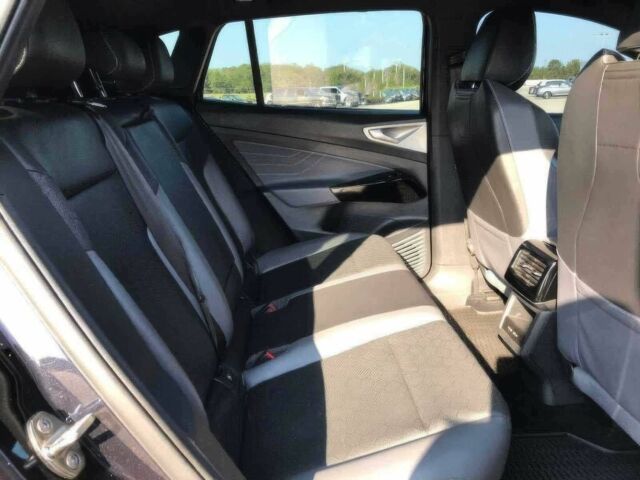 Чорний Фольксваген Інша, об'ємом двигуна 0 л та пробігом 27 тис. км за 21300 $, фото 12 на Automoto.ua