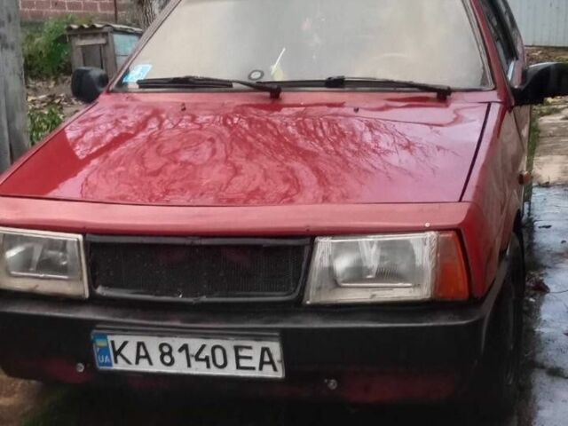 Красный Фольксваген Другая, объемом двигателя 1.3 л и пробегом 180 тыс. км за 700 $, фото 3 на Automoto.ua