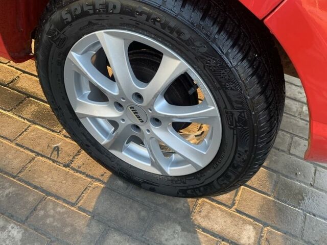 Красный Фольксваген Другая, объемом двигателя 1.4 л и пробегом 162 тыс. км за 5461 $, фото 18 на Automoto.ua