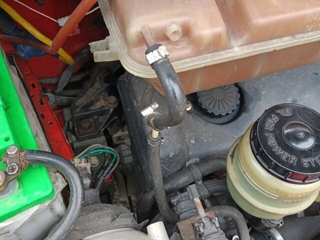 Красный Фольксваген Другая, объемом двигателя 2.8 л и пробегом 350 тыс. км за 4000 $, фото 8 на Automoto.ua