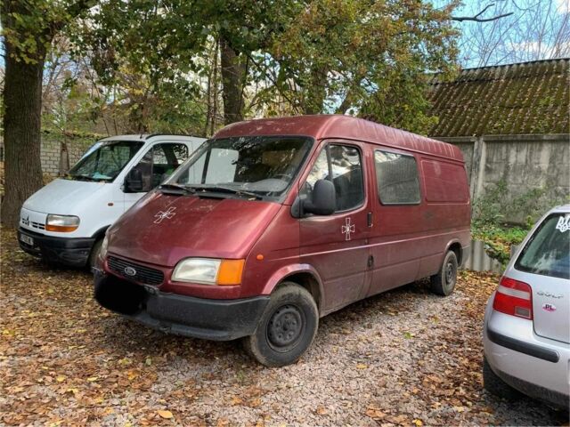Фольксваген Другая 1999 в Боярка на Automoto.ua Красный Фольксваген Другая, объемом двигателя 2.5 л и пробегом 50 тыс. км за 3100 $, фото 2 на Automoto.ua