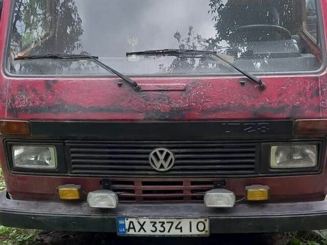 Красный Фольксваген Другая, объемом двигателя 0 л и пробегом 500 тыс. км за 2028 $, фото 5 на Automoto.ua