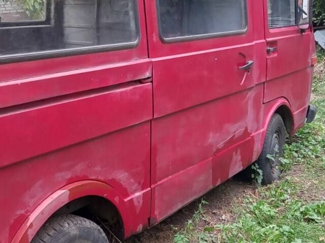 Красный Фольксваген Другая, объемом двигателя 0 л и пробегом 500 тыс. км за 2028 $, фото 4 на Automoto.ua