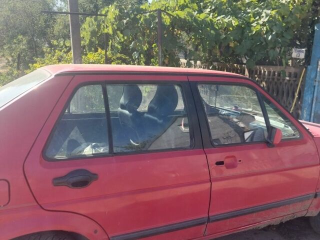 Красный Фольксваген Другая, объемом двигателя 1.6 л и пробегом 742 тыс. км за 600 $, фото 1 на Automoto.ua