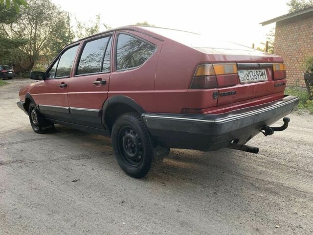 Красный Фольксваген Другая, объемом двигателя 1.6 л и пробегом 258 тыс. км за 600 $, фото 3 на Automoto.ua