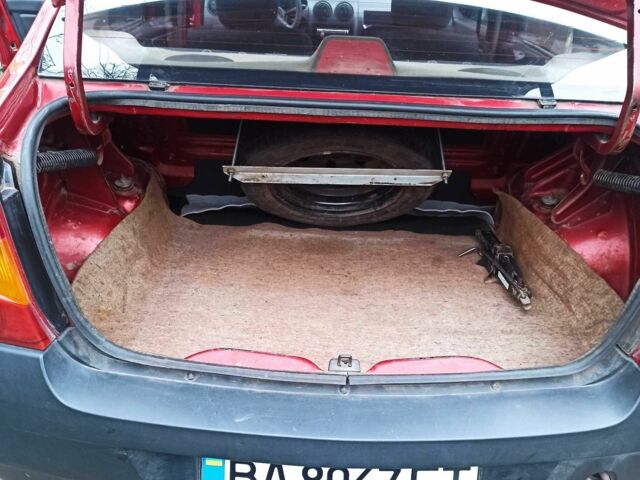 Красный Фольксваген Другая, объемом двигателя 1.4 л и пробегом 226 тыс. км за 2600 $, фото 4 на Automoto.ua