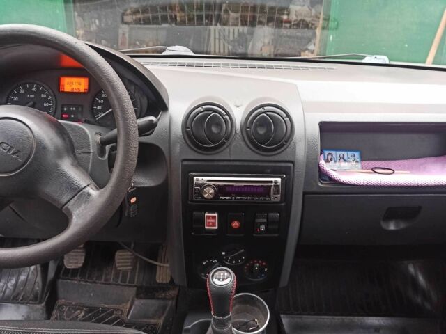 Красный Фольксваген Другая, объемом двигателя 1.4 л и пробегом 226 тыс. км за 2600 $, фото 2 на Automoto.ua