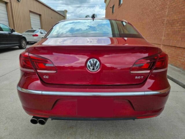 Красный Фольксваген Другая, объемом двигателя 2 л и пробегом 81 тыс. км за 4200 $, фото 5 на Automoto.ua