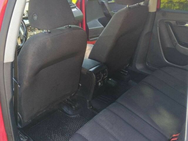 Красный Фольксваген Другая, объемом двигателя 1.6 л и пробегом 272 тыс. км за 8100 $, фото 7 на Automoto.ua