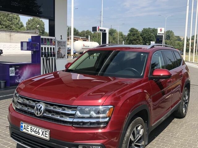 Красный Фольксваген Другая, объемом двигателя 3.6 л и пробегом 104 тыс. км за 25300 $, фото 1 на Automoto.ua