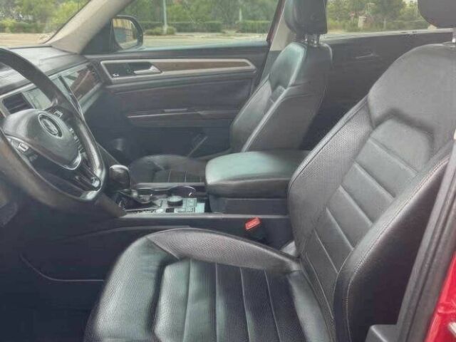 Червоний Фольксваген Інша, об'ємом двигуна 3.6 л та пробігом 37 тис. км за 13700 $, фото 9 на Automoto.ua