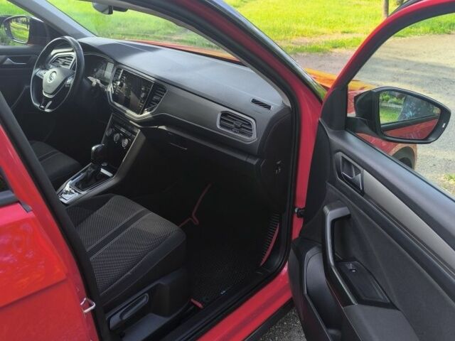 Красный Фольксваген Другая, объемом двигателя 1.5 л и пробегом 65 тыс. км за 21000 $, фото 5 на Automoto.ua