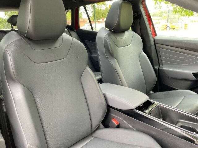 Красный Фольксваген Другая, объемом двигателя 0 л и пробегом 25 тыс. км за 12500 $, фото 8 на Automoto.ua