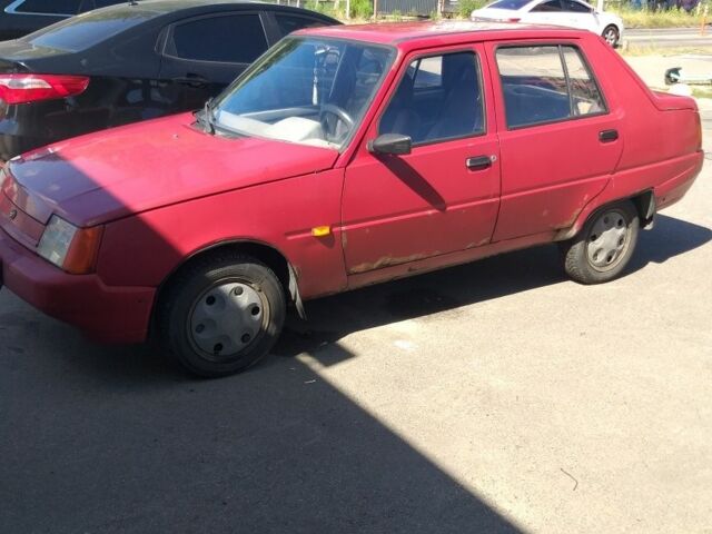 Красный Фольксваген Другая, объемом двигателя 1.2 л и пробегом 216 тыс. км за 481 $, фото 3 на Automoto.ua