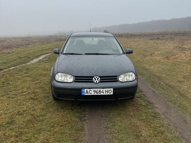 Серый Фольксваген Другая, объемом двигателя 1.4 л и пробегом 198 тыс. км за 3200 $, фото 1 на Automoto.ua