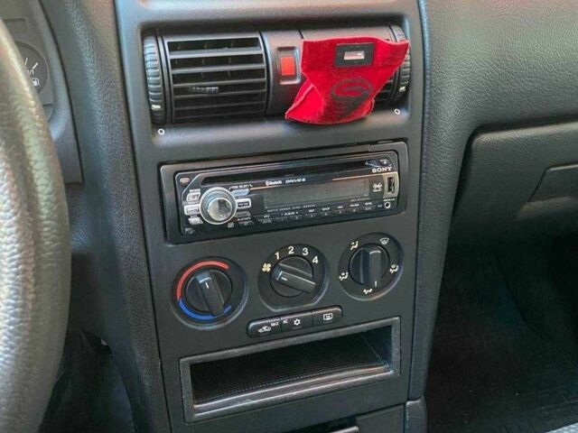 Серый Фольксваген Другая, объемом двигателя 1.4 л и пробегом 190 тыс. км за 3200 $, фото 4 на Automoto.ua