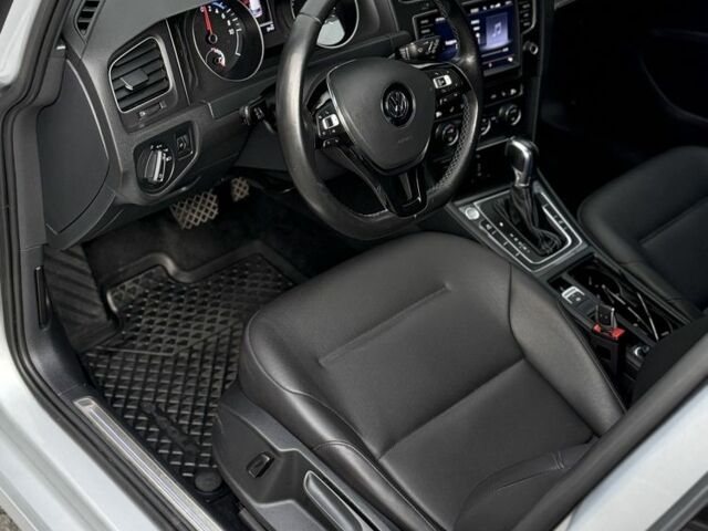 Сірий Фольксваген Інша, об'ємом двигуна 0 л та пробігом 62 тис. км за 8900 $, фото 3 на Automoto.ua