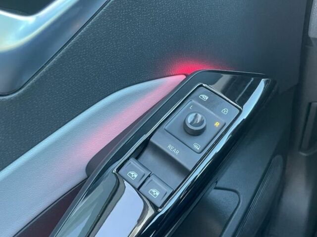 Серый Фольксваген Другая, объемом двигателя 0 л и пробегом 109 тыс. км за 20950 $, фото 17 на Automoto.ua