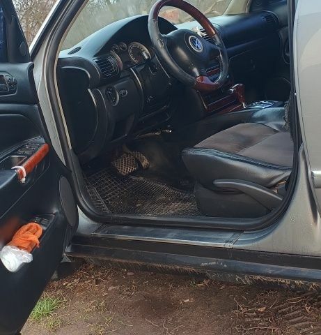 Серый Фольксваген Другая, объемом двигателя 1.8 л и пробегом 35 тыс. км за 4000 $, фото 11 на Automoto.ua