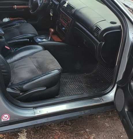 Серый Фольксваген Другая, объемом двигателя 1.8 л и пробегом 35 тыс. км за 4000 $, фото 7 на Automoto.ua