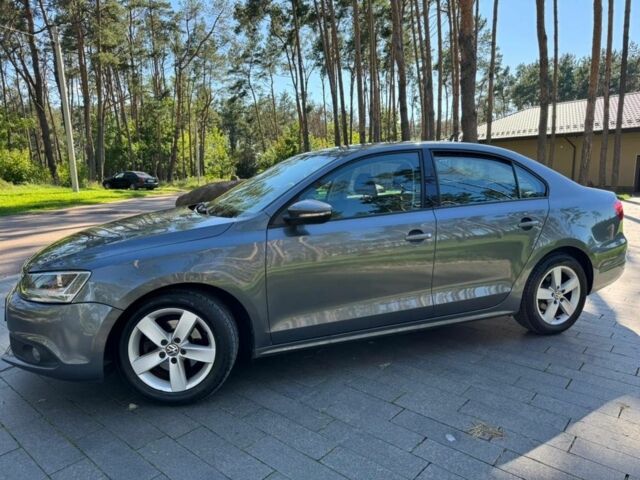 Сірий Фольксваген Інша, об'ємом двигуна 1.2 л та пробігом 160 тис. км за 7800 $, фото 1 на Automoto.ua