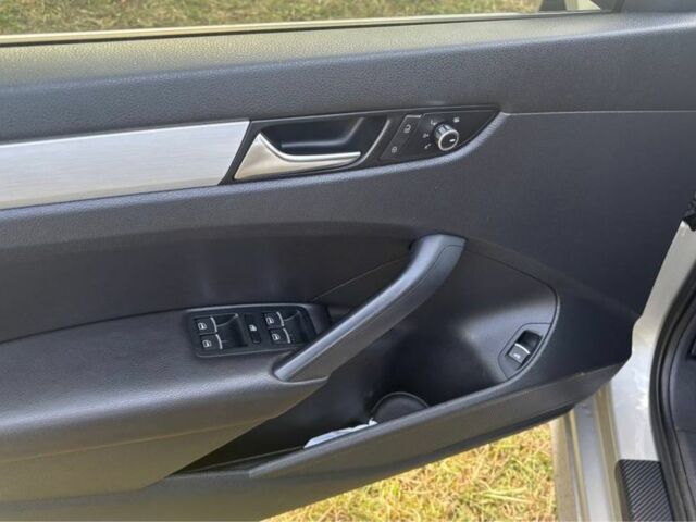 Серый Фольксваген Другая, объемом двигателя 2.5 л и пробегом 252 тыс. км за 9700 $, фото 7 на Automoto.ua