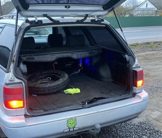 Сірий Фольксваген Інша, об'ємом двигуна 2 л та пробігом 263 тис. км за 2800 $, фото 7 на Automoto.ua