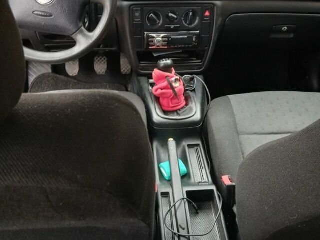 Серый Фольксваген Другая, объемом двигателя 1.9 л и пробегом 319 тыс. км за 2000 $, фото 8 на Automoto.ua