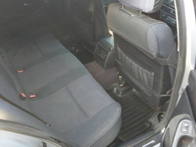 Серый Фольксваген Другая, объемом двигателя 2.5 л и пробегом 320 тыс. км за 4500 $, фото 4 на Automoto.ua