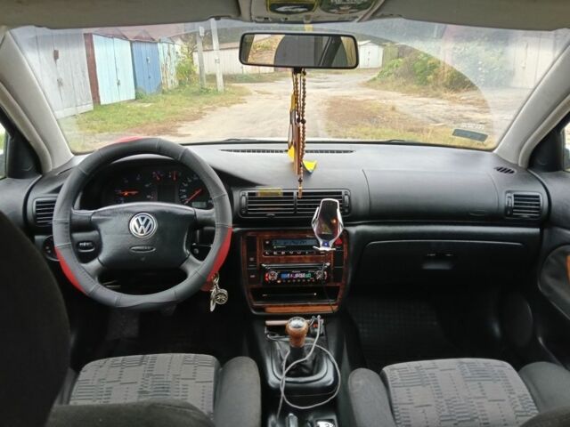 Серый Фольксваген Другая, объемом двигателя 1.9 л и пробегом 320 тыс. км за 2400 $, фото 1 на Automoto.ua