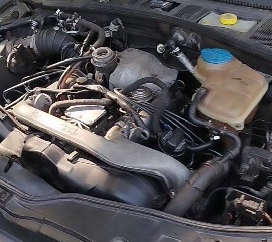 Серый Фольксваген Другая, объемом двигателя 2.5 л и пробегом 482 тыс. км за 4350 $, фото 7 на Automoto.ua