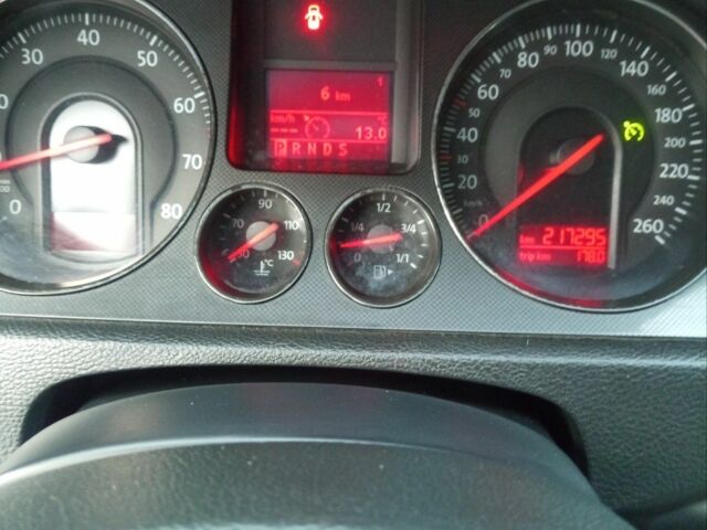 Серый Фольксваген Другая, объемом двигателя 2 л и пробегом 217 тыс. км за 6100 $, фото 1 на Automoto.ua