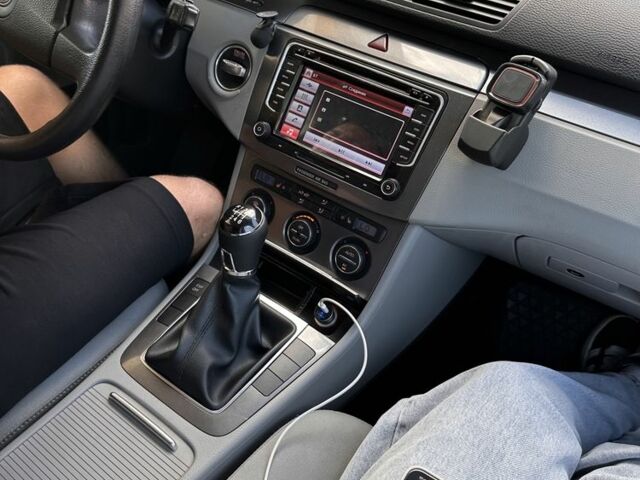 Сірий Фольксваген Інша, об'ємом двигуна 2 л та пробігом 280 тис. км за 6100 $, фото 4 на Automoto.ua