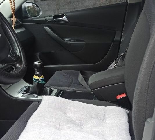 Сірий Фольксваген Інша, об'ємом двигуна 1.6 л та пробігом 260 тис. км за 8000 $, фото 9 на Automoto.ua