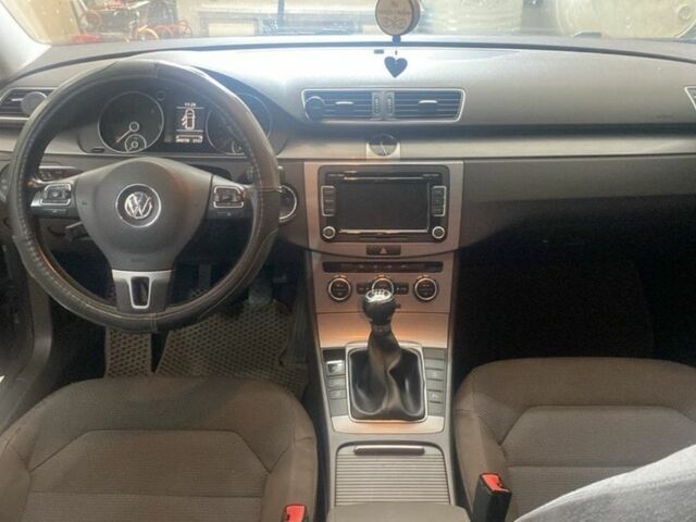 Серый Фольксваген Другая, объемом двигателя 1.6 л и пробегом 248 тыс. км за 9000 $, фото 7 на Automoto.ua